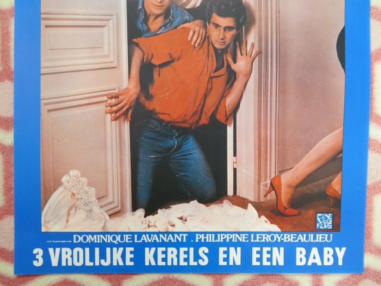 3 HOMMES ET UN COUFFIN / Three Men and a Cradle BELGIUM (21"x13.5") POSTER 1985 - Rendezvous Cinema