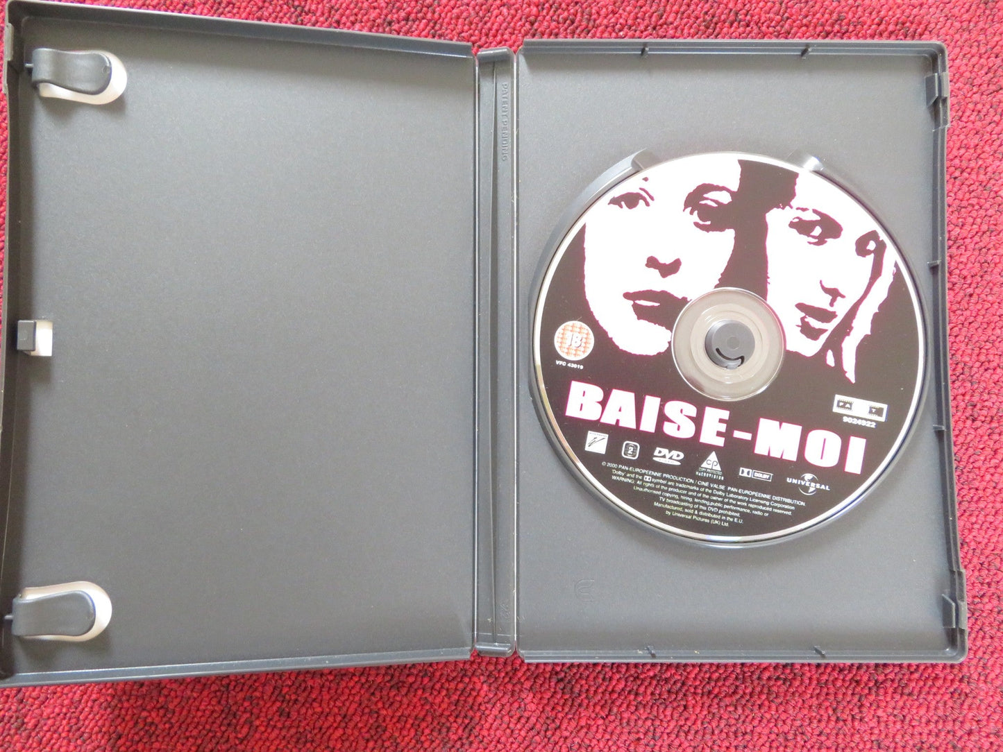 BAISE - MOI (DVD) RAFFAELA ANDERSON KAREN BACH 2000 REGION 2 Rendezvous Cinema Movie posters