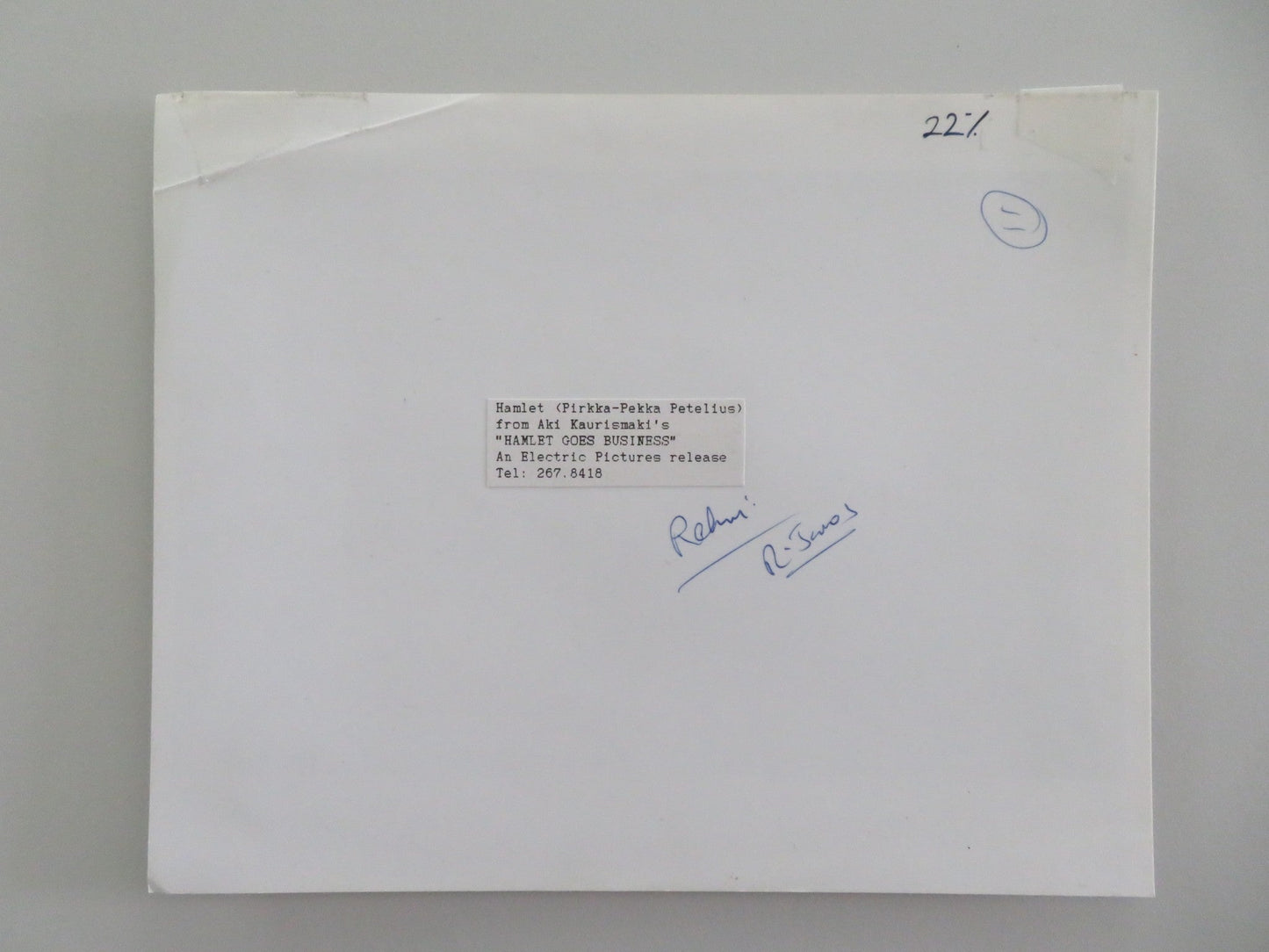 HAMLET GOES BUSINESS MOVIE STILL PHOTO PIRKKA - PEKKA PETELIUS ESKO SALMINEN 1987 Movie posters