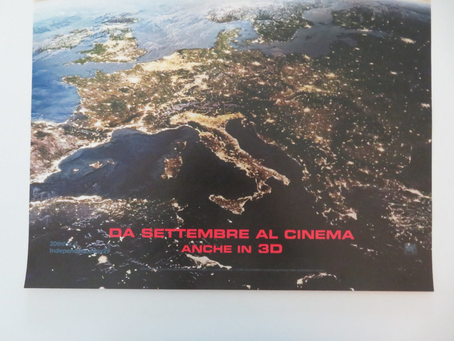 INDEPENDENCE DAY RESURGENCE ITALIAN LOCANDINA POSTER LIAM HEMSWORTH 2016