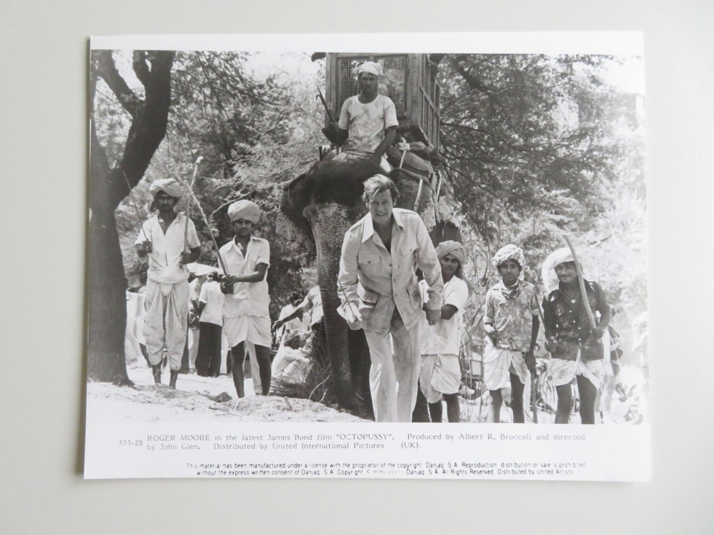 OCTOPUSSY MOVIE STILL PHOTO LOT OF 2 007 JAMES BOND ROGER MOORE MAUD ADAMS 1983