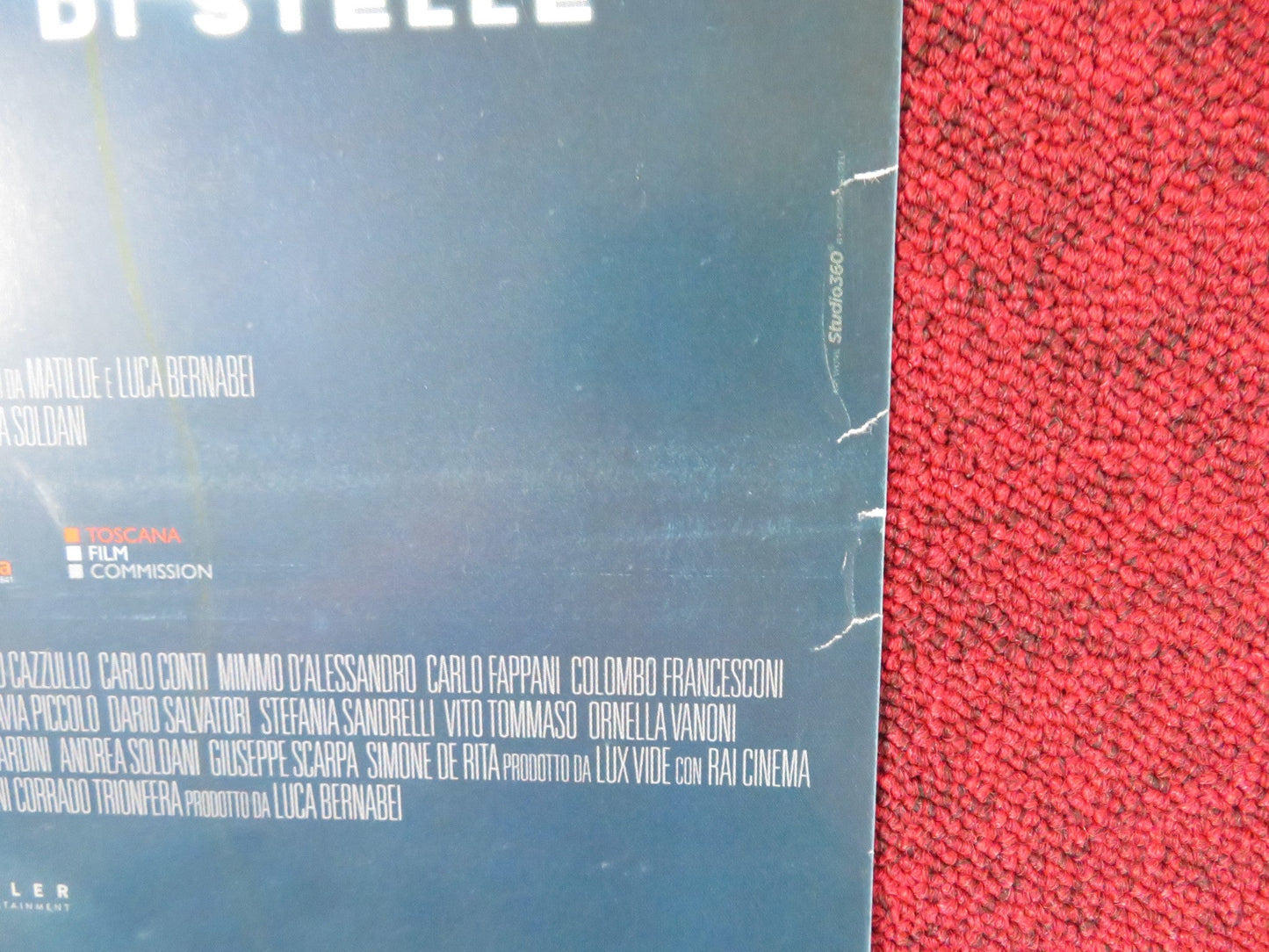 LA BUSSOLA - IL COLLEZIONISTA DI STELLE ITALIAN LOCANDINA POSTER 2023 Rendezvous Cinema Movie posters