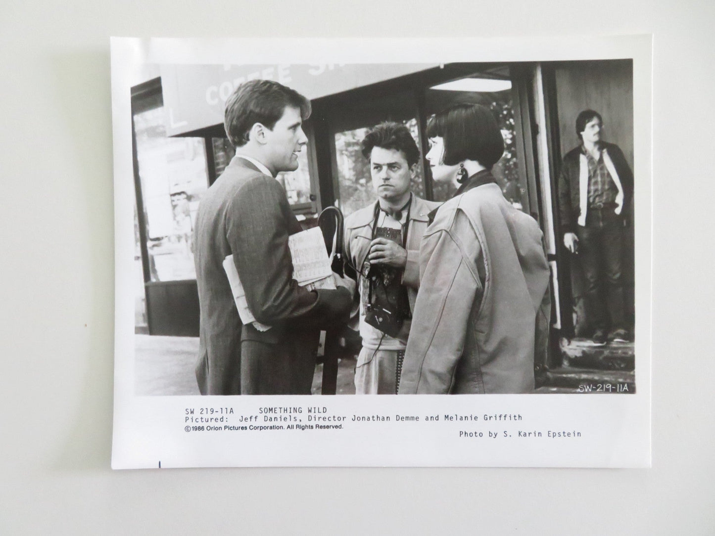 SOMETHING WILD - A MOVIE STILL PHOTO LOT OF 2 JEFF DANIELS M. GRIFFITHS 1986 Movie posters