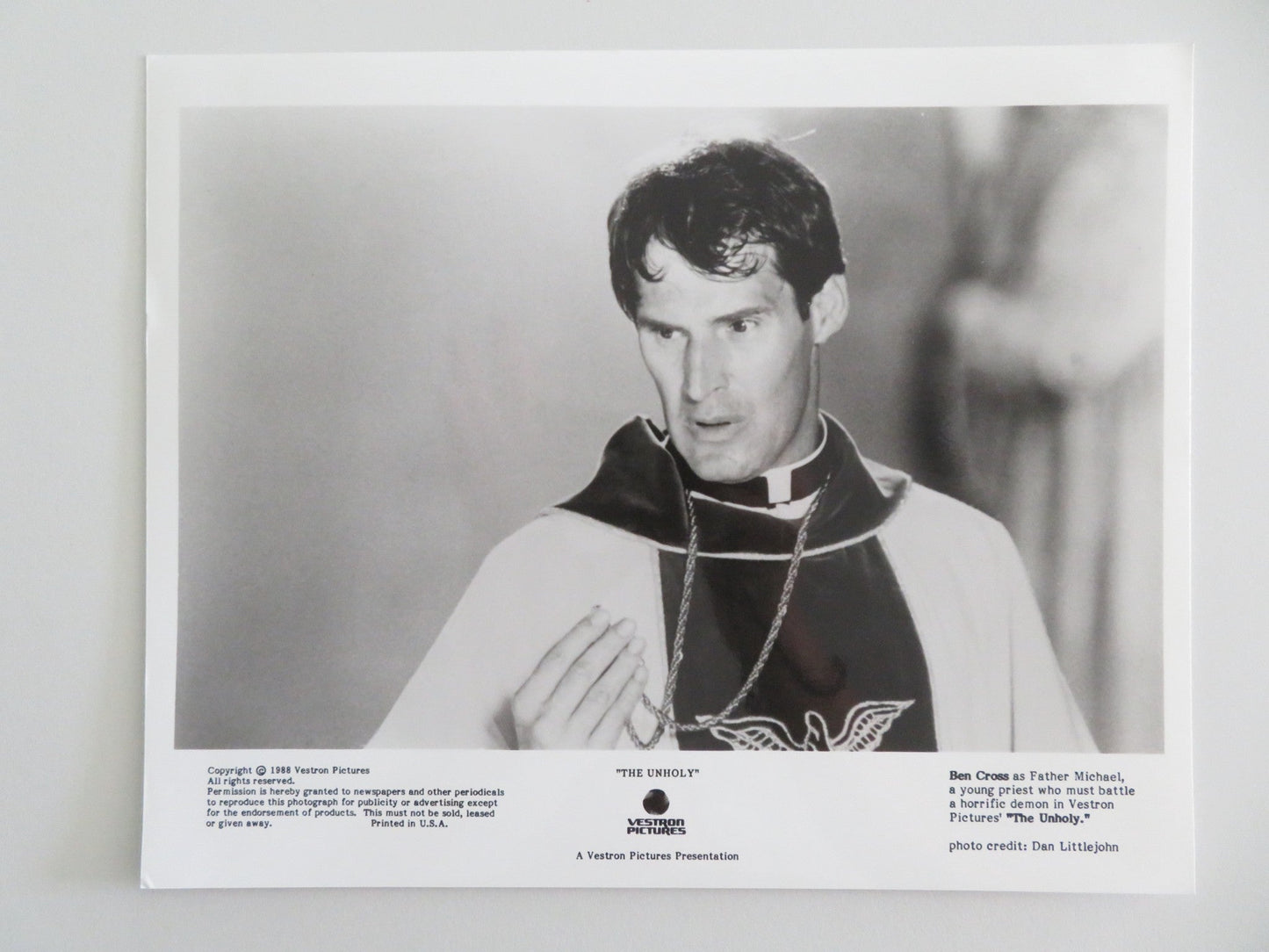 THE UNHOLY - B MOVIE STILL PHOTO LOT OF 4 BEN CROSS TREVOR HOWARD 1988 Movie posters