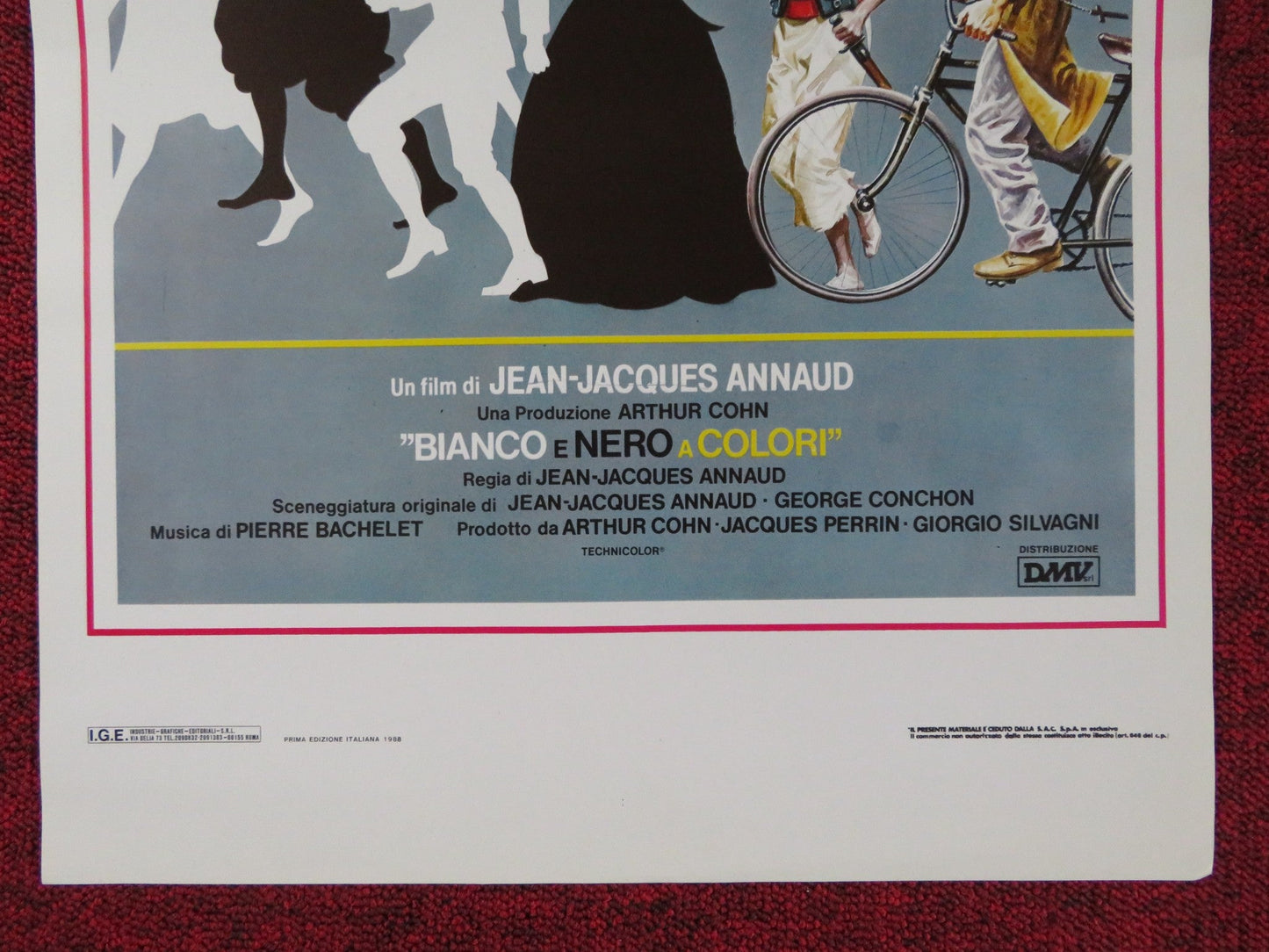 BIANCO E NERO A COLORI ITALIAN LOCANDINA POSTER JEAN CARMET JACQUES DUFILHO 1988 Rendezvous Cinema Movie posters