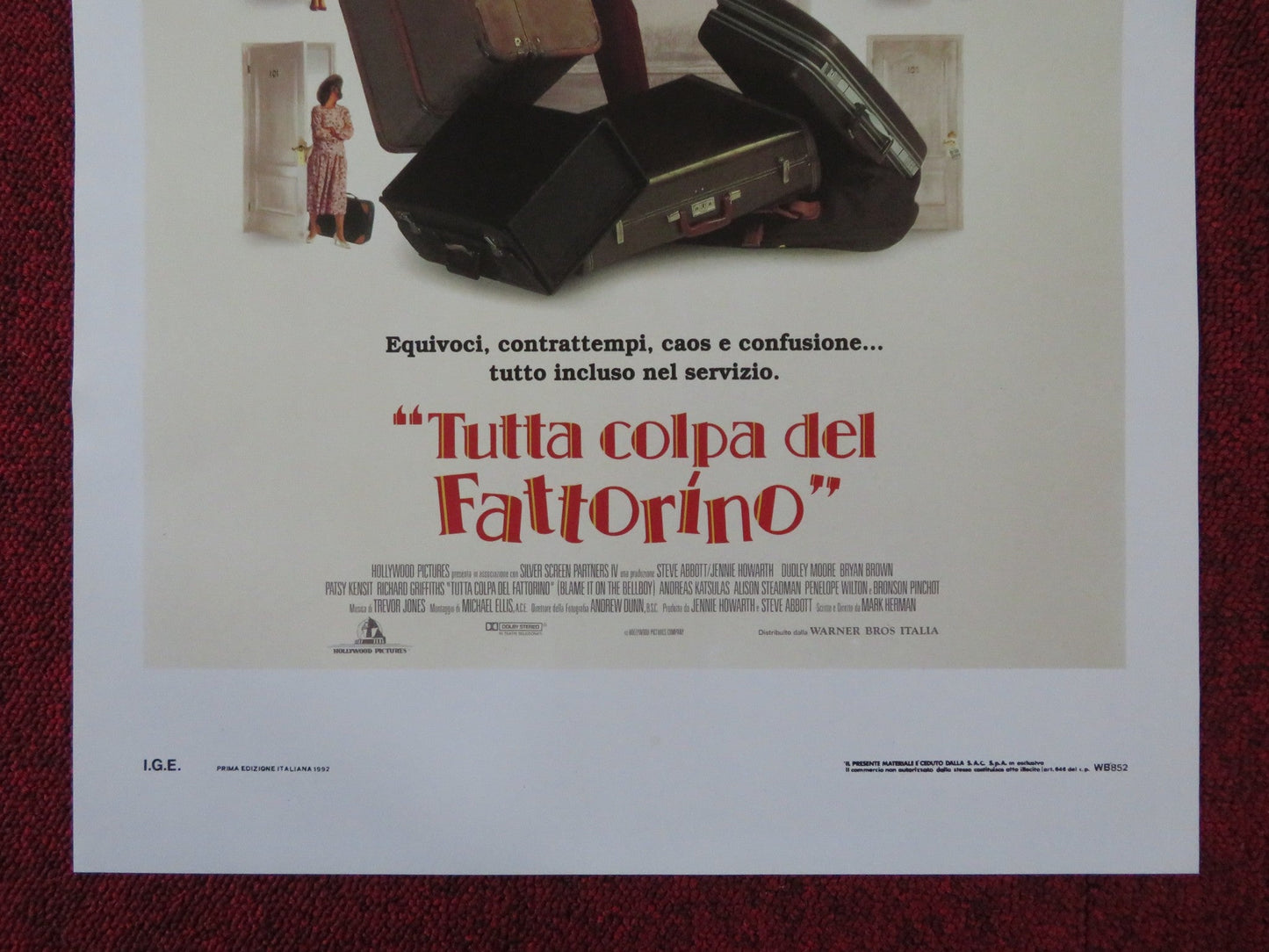 BLAME IT ON THE BELLBOY ITALIAN LOCANDINA POSTER DUDLEY MOORE BRYAN BROWN 1992 Rendezvous Cinema Movie posters