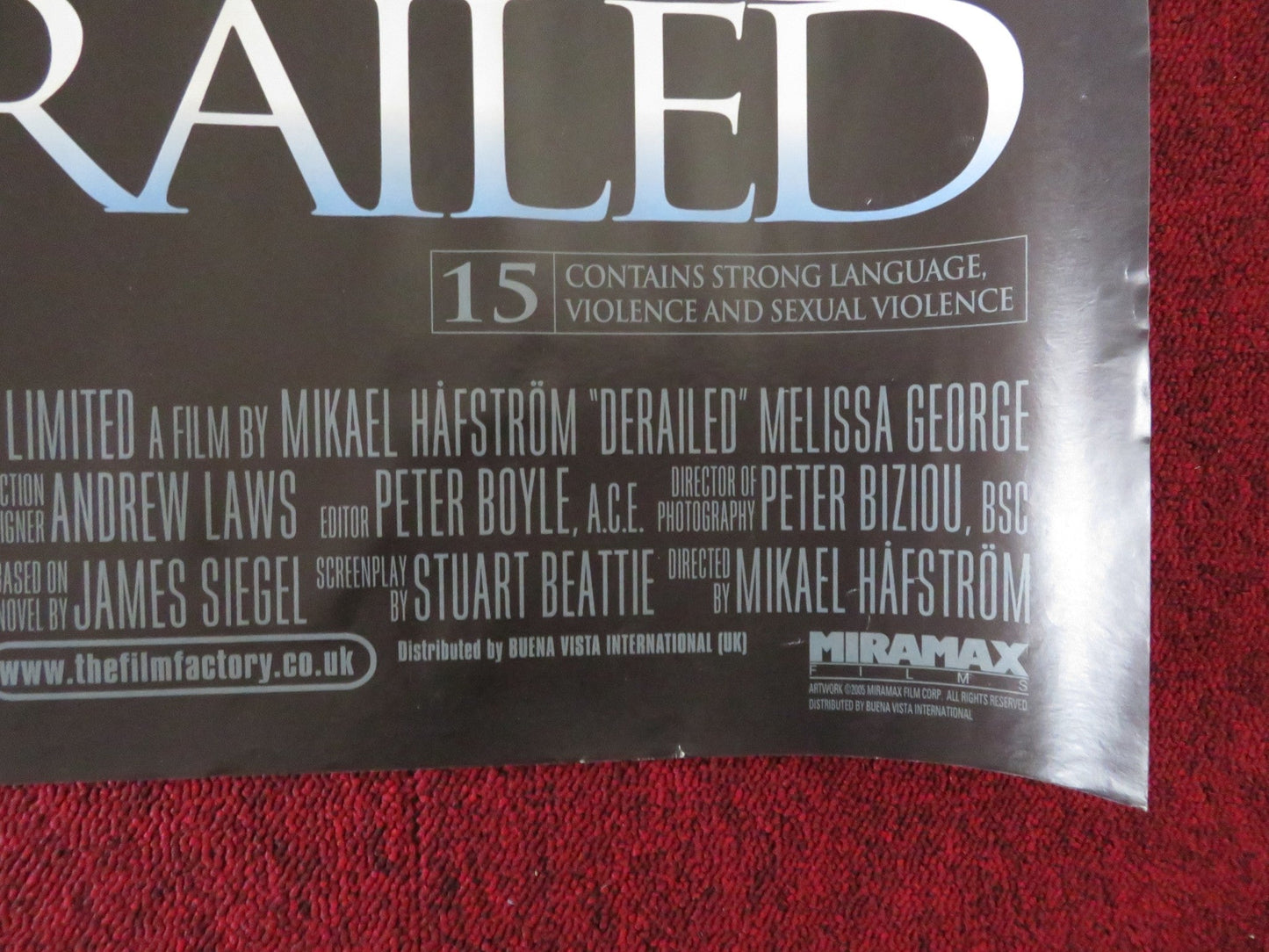 DERAILED UK QUAD (30"x 40") ROLLED POSTER CLIVE OWEN JENNIFER ANISTON 2005 Rendezvous Cinema Movie posters