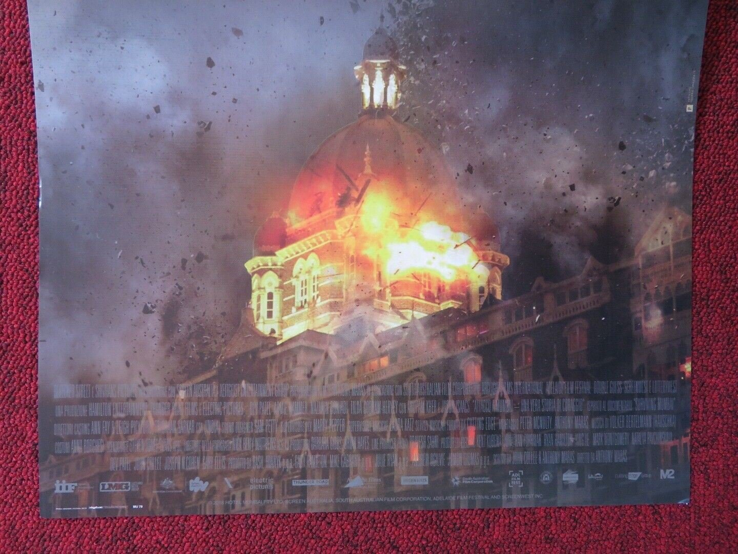 HOTEL MUMBAI ITALIAN LOCANDINA (26.5"x12.5") POSTER DEV PATEL ARMIE HAMMER 2018 Movie posters