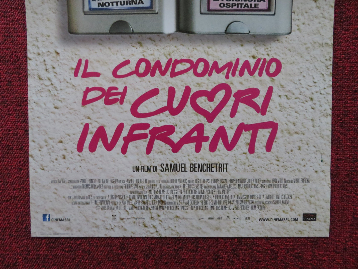 IL CONDOMINIO DEI CUORI INFRANTI ITALIAN LOCANDINA POSTER ISABELLE HUPPERT 2015 Rendezvous Cinema Movie posters