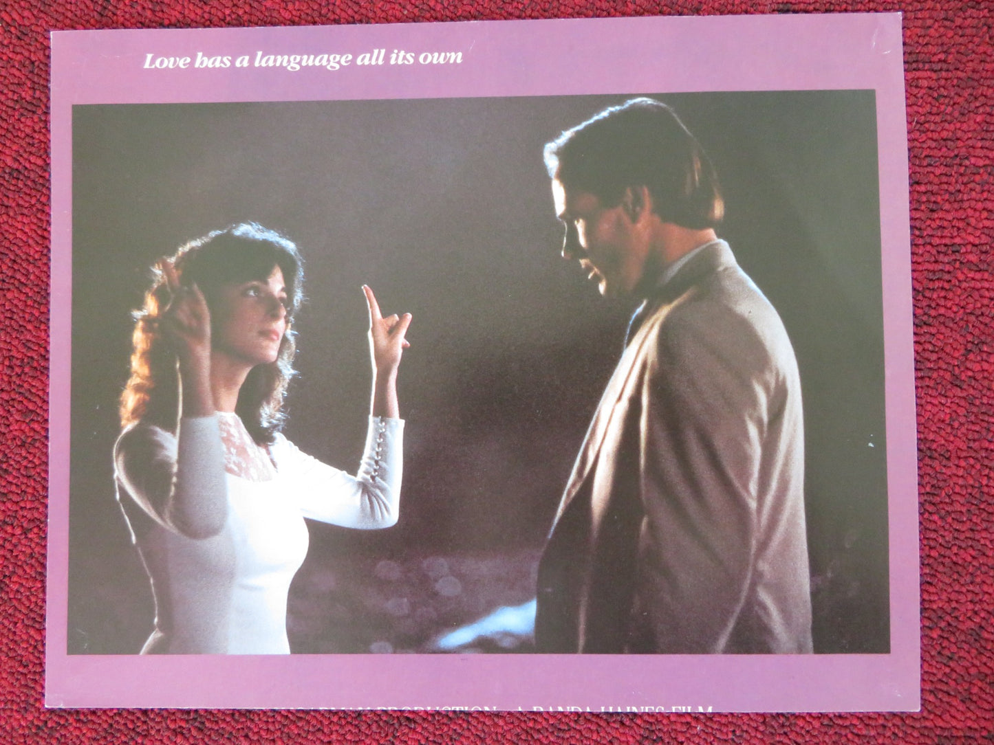 CHILDREN OF A LESSER GOD - A LOBBY CARD WILLIAM HURT MARLEE MATLIN 1986 - Rendezvous Cinema