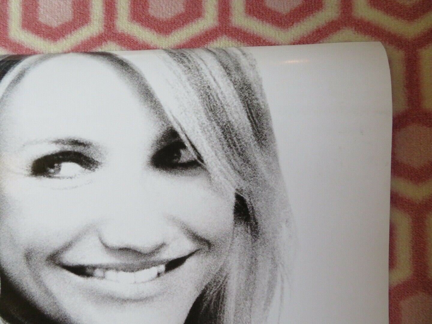 IN HER SHOES VERSION A US ONE SHEET ROLLED POSTER CAMERON DIAZ 2005 Movie posters