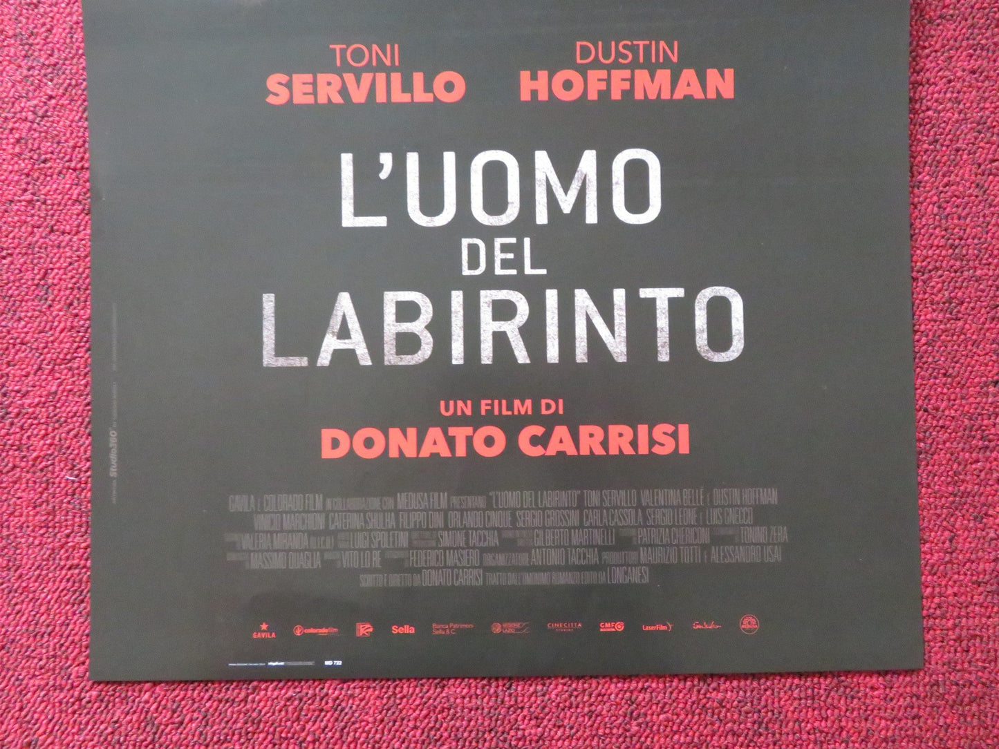 INTO THE LABYRINTH ITALIAN LOCANDINA POSTER TONI SEVILLO DUSTIN HOFFMAN 2019 Rendezvous Cinema Movie posters
