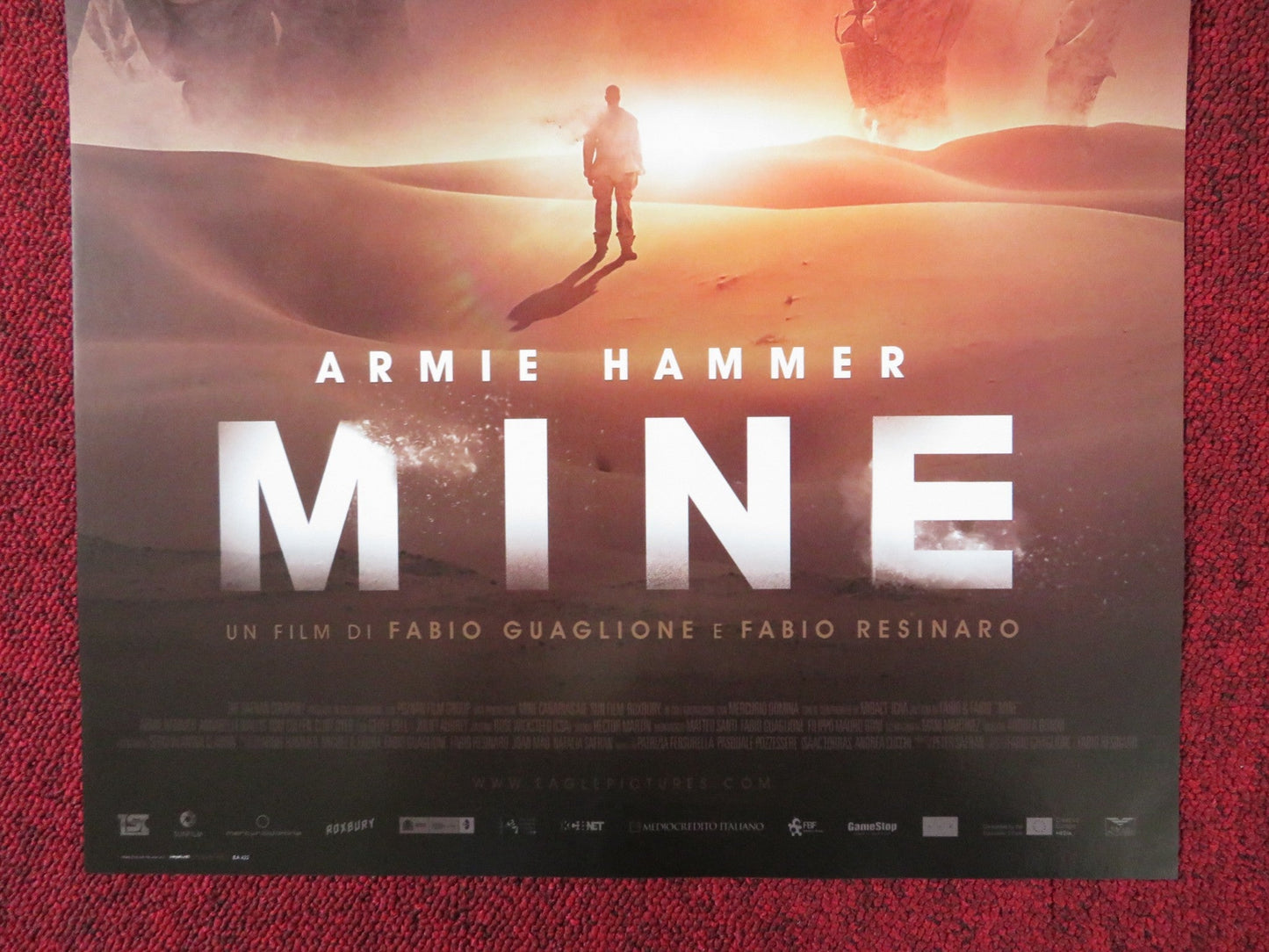 MINE ITALIAN LOCANDINA POSTER ARMIE HAMMER ANNABELLE WALLIS 2016 Rendezvous Cinema Movie posters