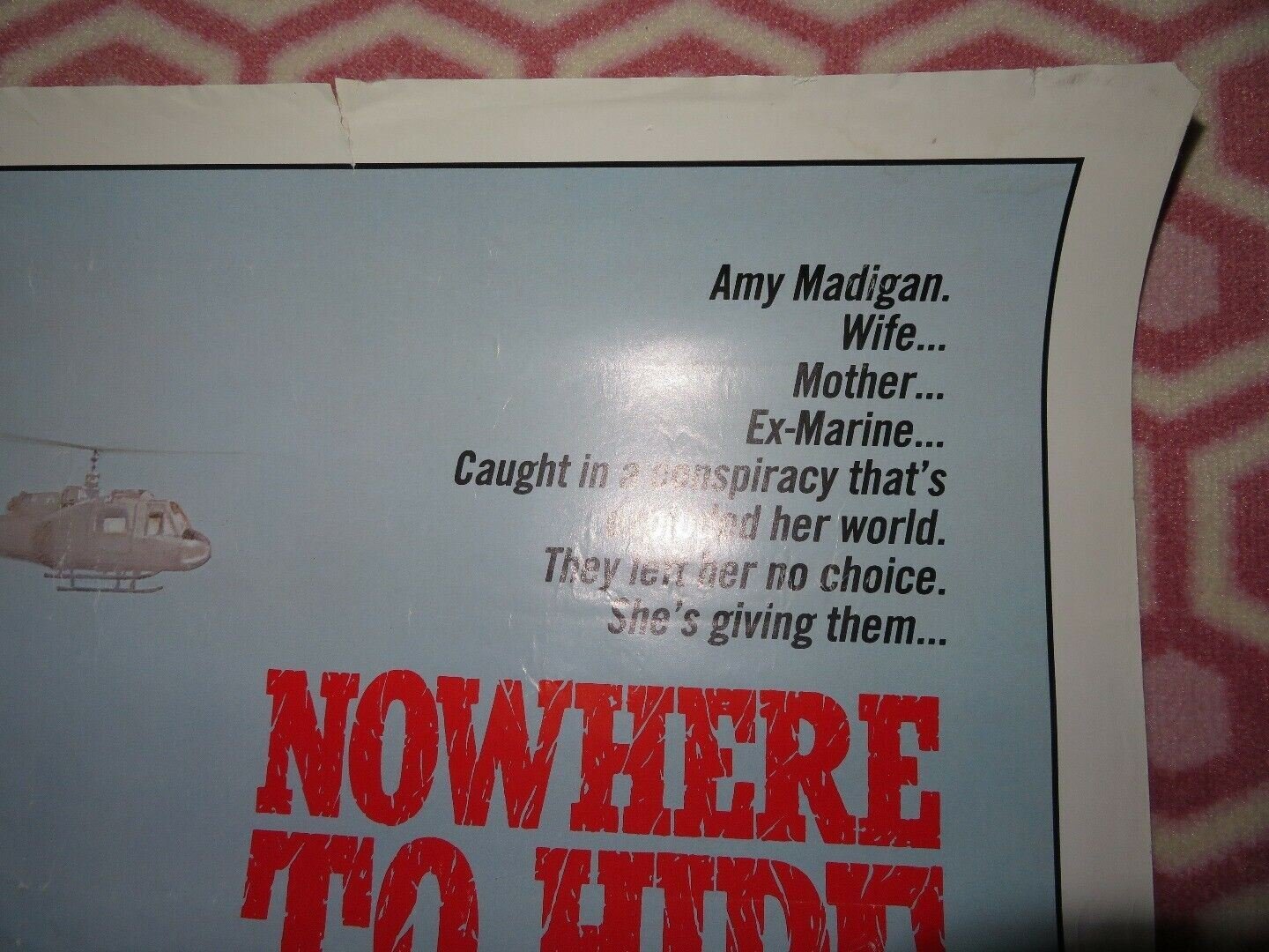 NOWHERE TO HIDE US ONE SHEET ROLLED POSTER AMY MADIGAN 1987 Movie posters