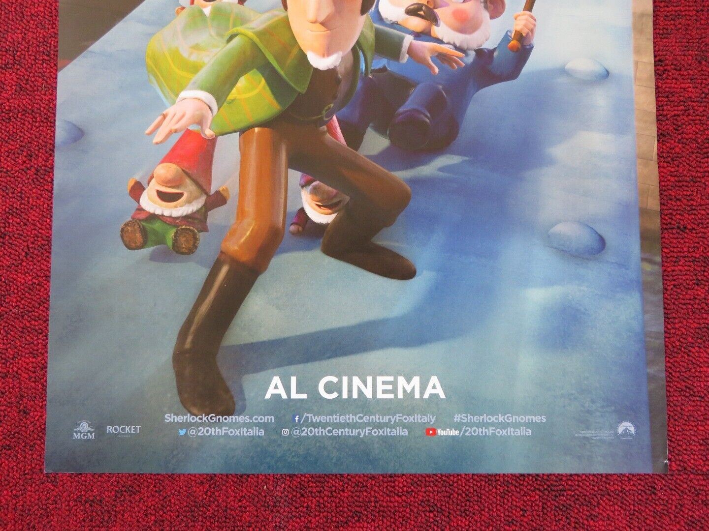 SHERLOCK GNOMES ITALIAN LOCANDINA (27"x13") POSTER KELLY ASBURY 2018 Rendezvous Cinema Movie posters