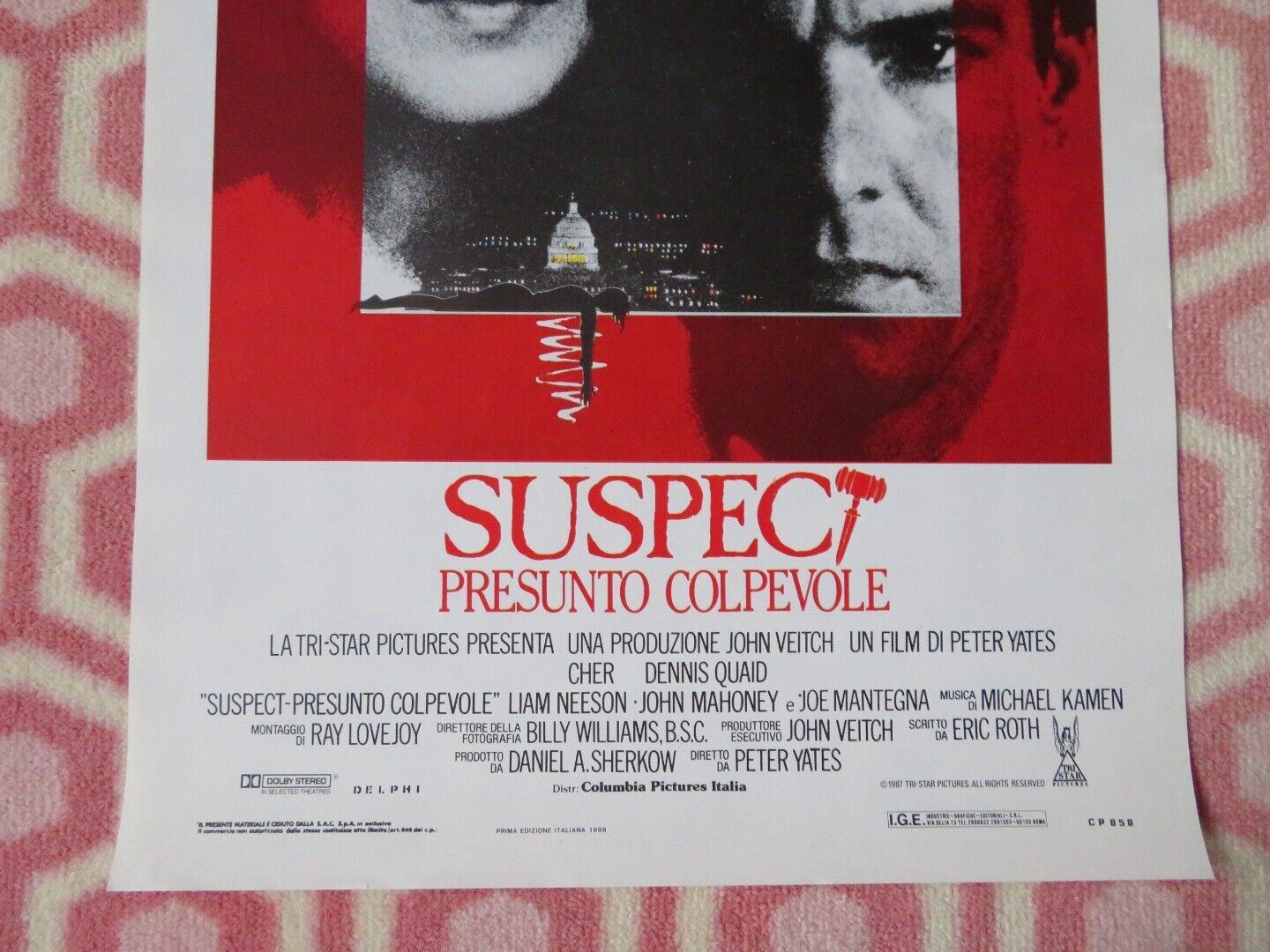 SUSPECT ITALIAN LOCANDINA (27.5"x13") POSTER CHER DENNIS QUIAD 1988 - Rendezvous Cinema