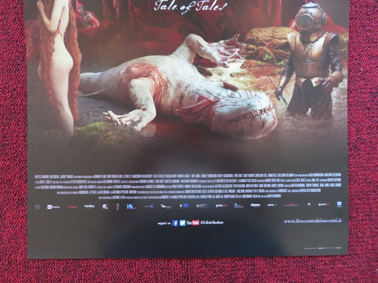 TALE OF TALES ITALIAN LOCANDINA POSTER SALMA HAYEK VINCENT CASSEL 2015 Rendezvous Cinema Movie posters