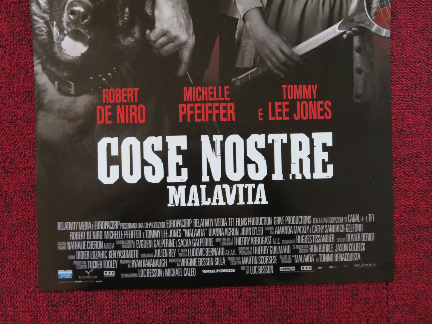 THE FAMILY ITALIAN LOCANDINA POSTER ROBERT DE NIRO MICHELLE PFEIFFER 2013 Rendezvous Cinema Movie posters