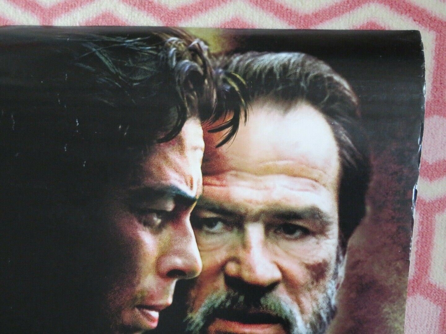 THE HUNTED US ONE SHEET ROLLED POSTER TOMMY LEE JONES BENICIO DEL TORO 2003 Movie posters