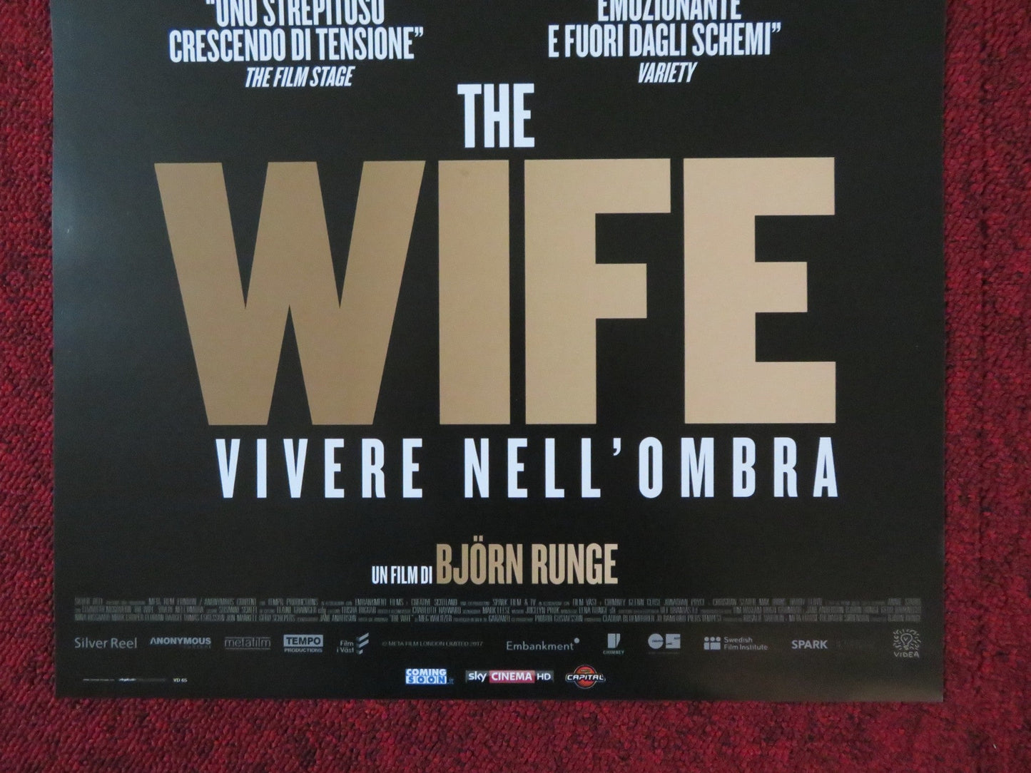 THE WIFE ITALIAN LOCANDINA POSTER GLENN CLOSE JONATHAN PRYCE 2017 Rendezvous Cinema Movie posters