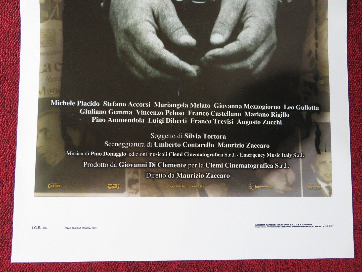 UN UOMO PERBENE ITALIAN LOCANDINA (27.5"x13") POSTER STEPHANIE FREISS 1999 Movie posters