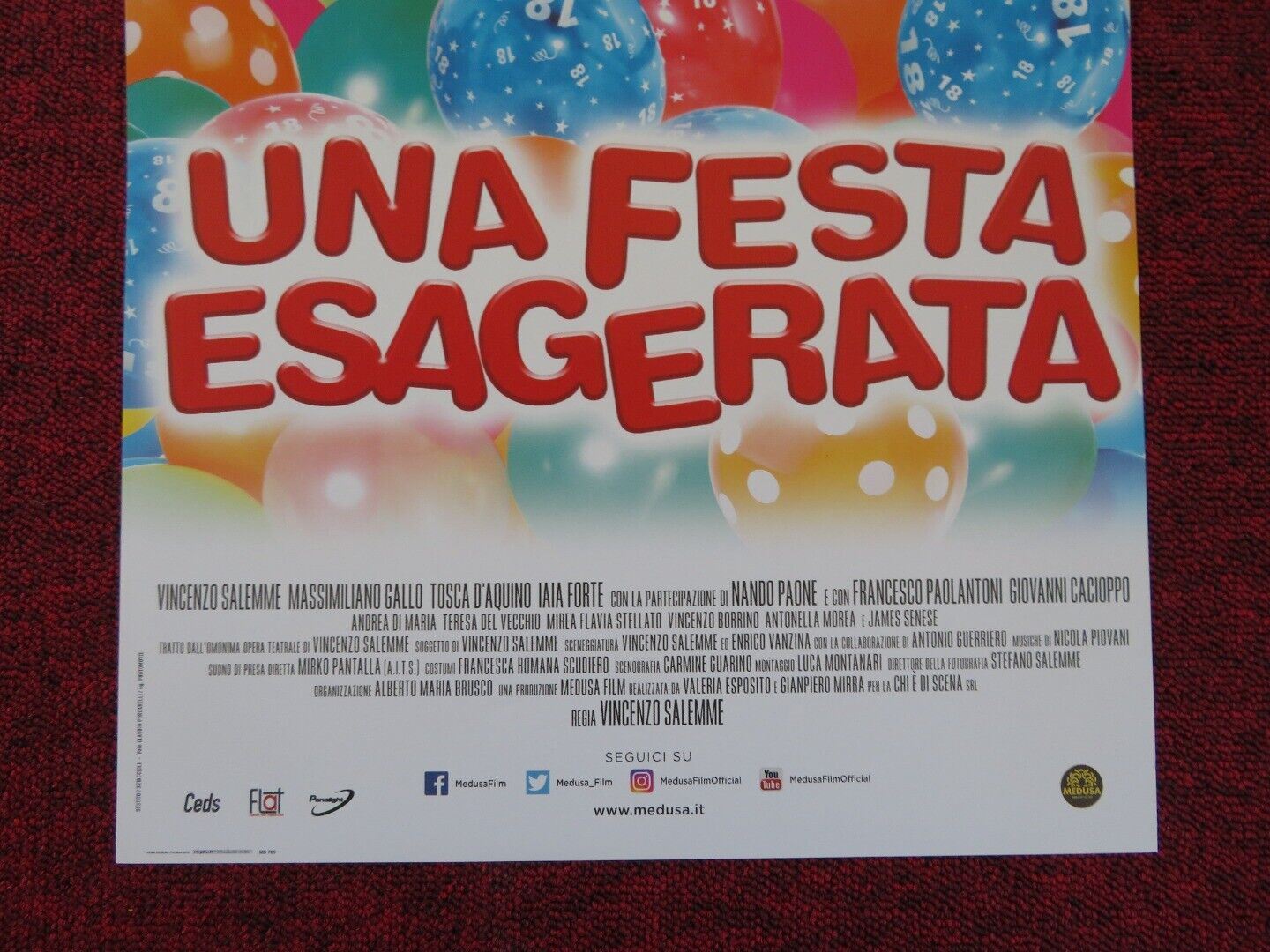 UNA FESTA ESAGERATA ITALIAN LOCANDINA (26.5"x12.5") POSTER V SALEMME 2018 Rendezvous Cinema Movie posters