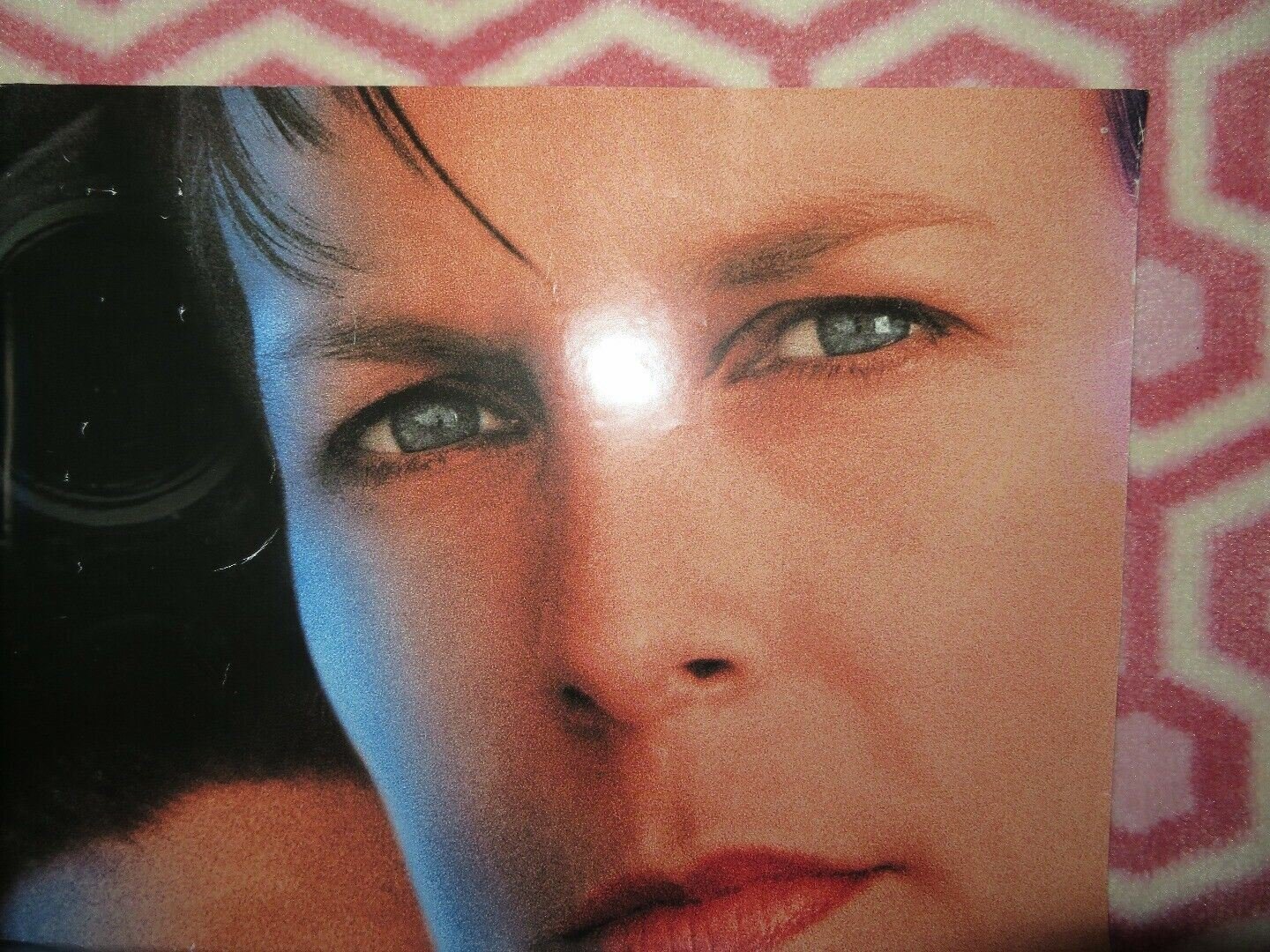VIRUS VIDEO VHS US ONE SHEET FOLDED POSTER JAMIE LEE CURTIS 1998 Movie posters