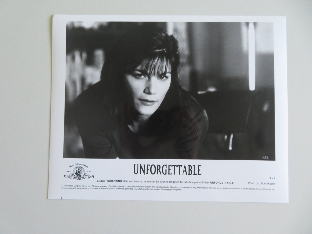 Unforgettable Movie Still Photo Lot Of 3 Ray Liotta Linda Fiorentino 1996