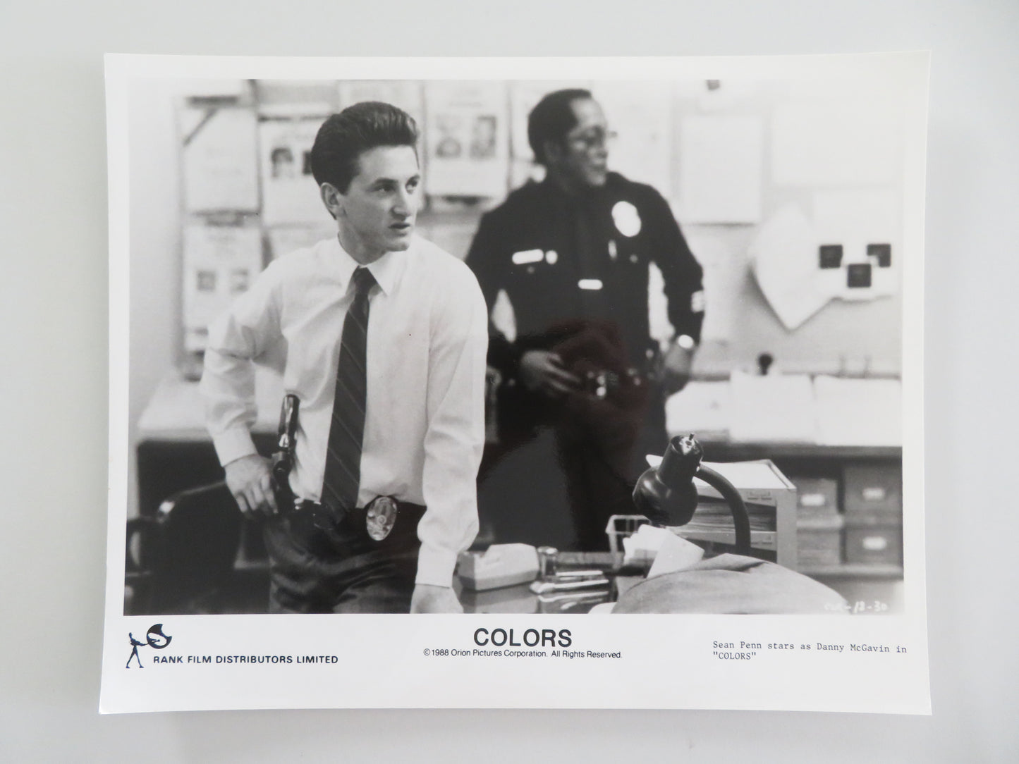 Colors - A Movie Still Photo Lot Of 7 Sean Penn, Robert Duvall 1988