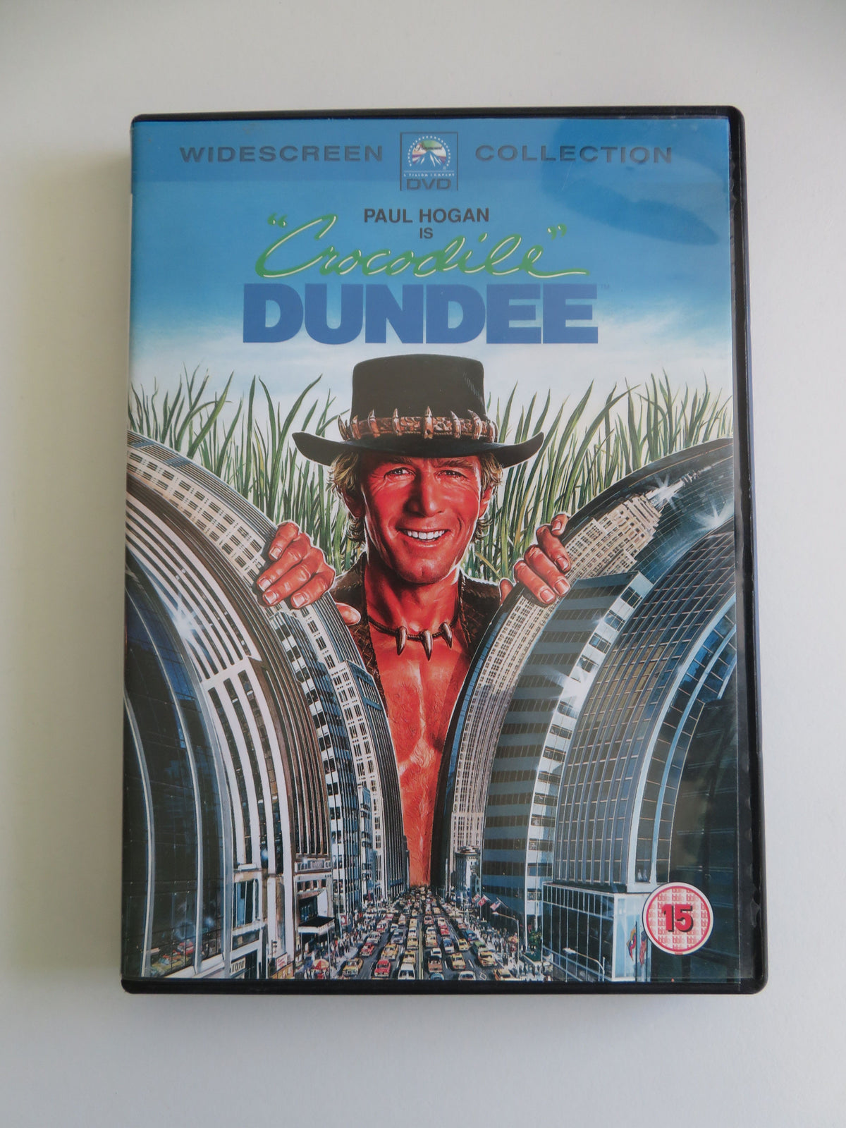 Crocodile Dundee (DVD) Paul Hogan Linda Kozlowski John Meillon 1986 Region 2