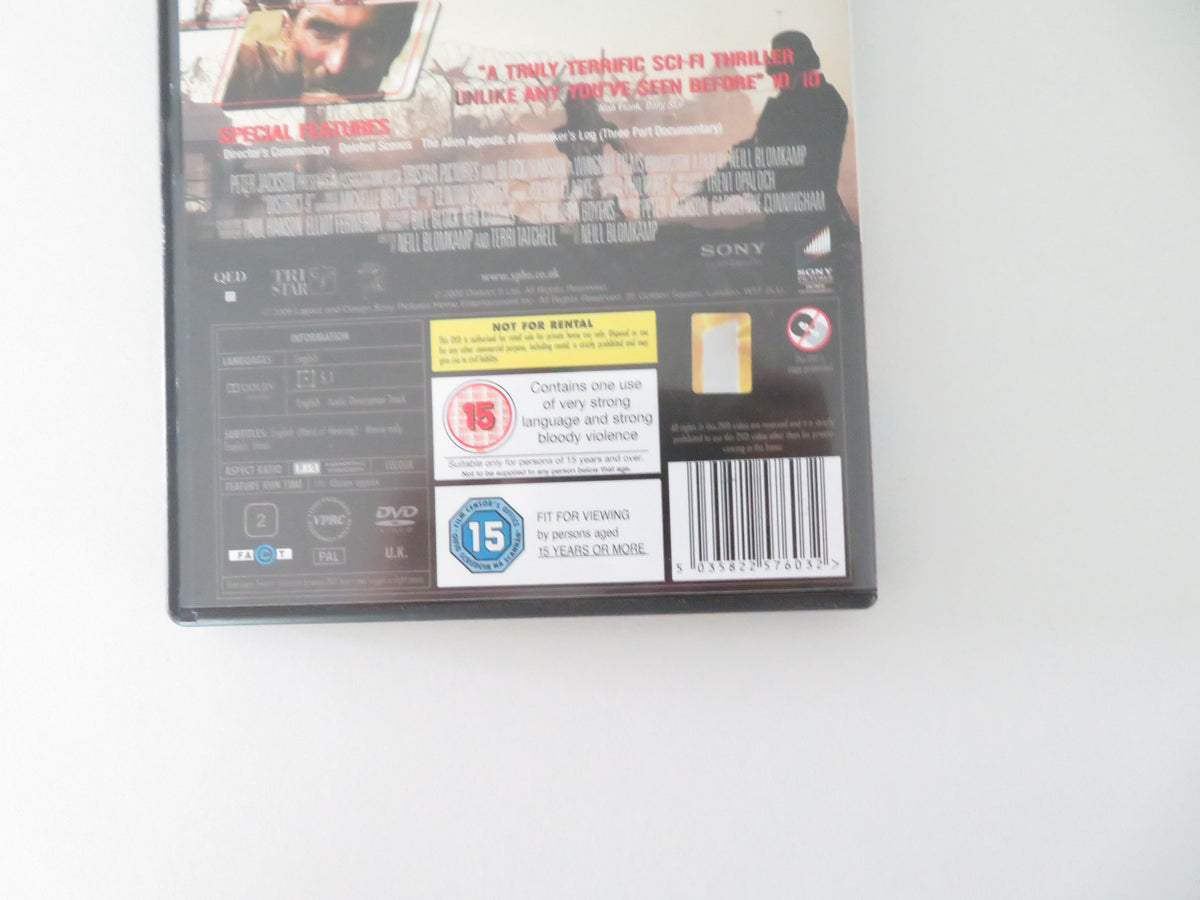 District 9 (DVD) Sharlto Copley David James Jason Cope 2009 Region 2