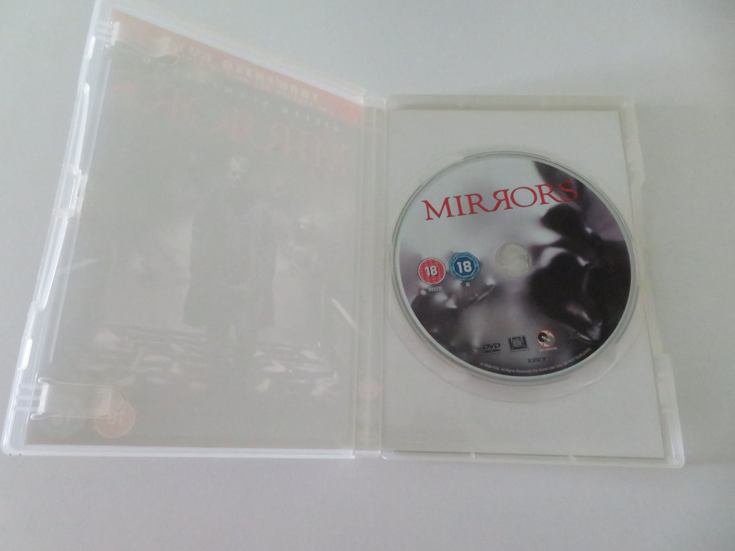 Mirrors (DVD) Tormented Cut Kiefer Sutherland Paula Patton 2008 Region 2