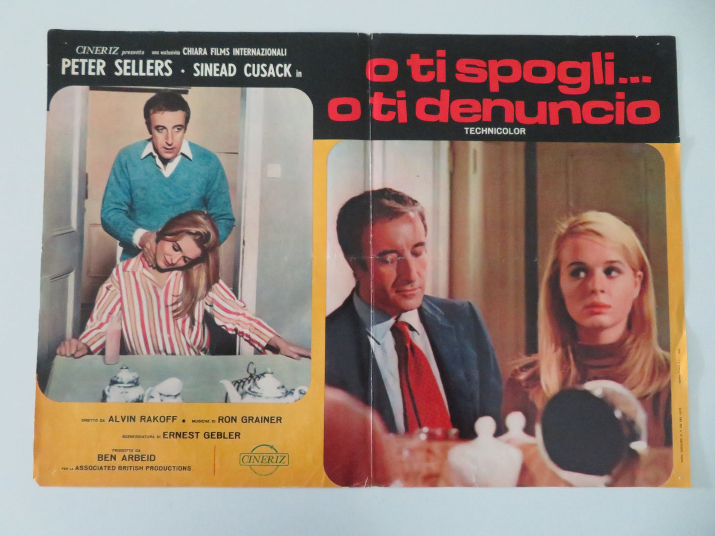 Hoffman - A Italian Fotobusta Poster Sellers Cusack 1970