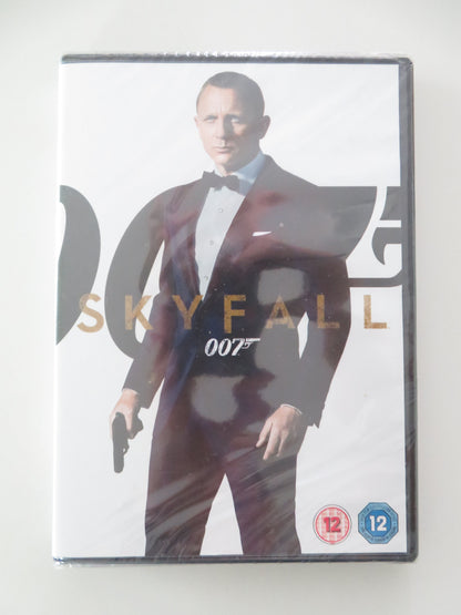 Skyfall - B (DVD) 007 Daniel Craig Javier Bardem Naomie Harris 2012 Region 2