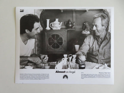 Almost an Angel Movie Still Photo Lot Of 4 Paul Hogan Linda Kozlowski 1990