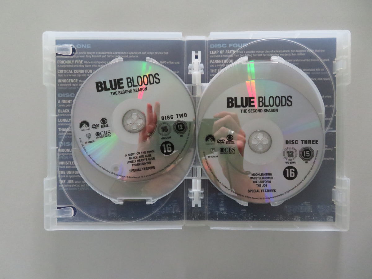 Blue Bloods - The Second Season (DVD BoxSet) Tom Selleck 2011 Region 2