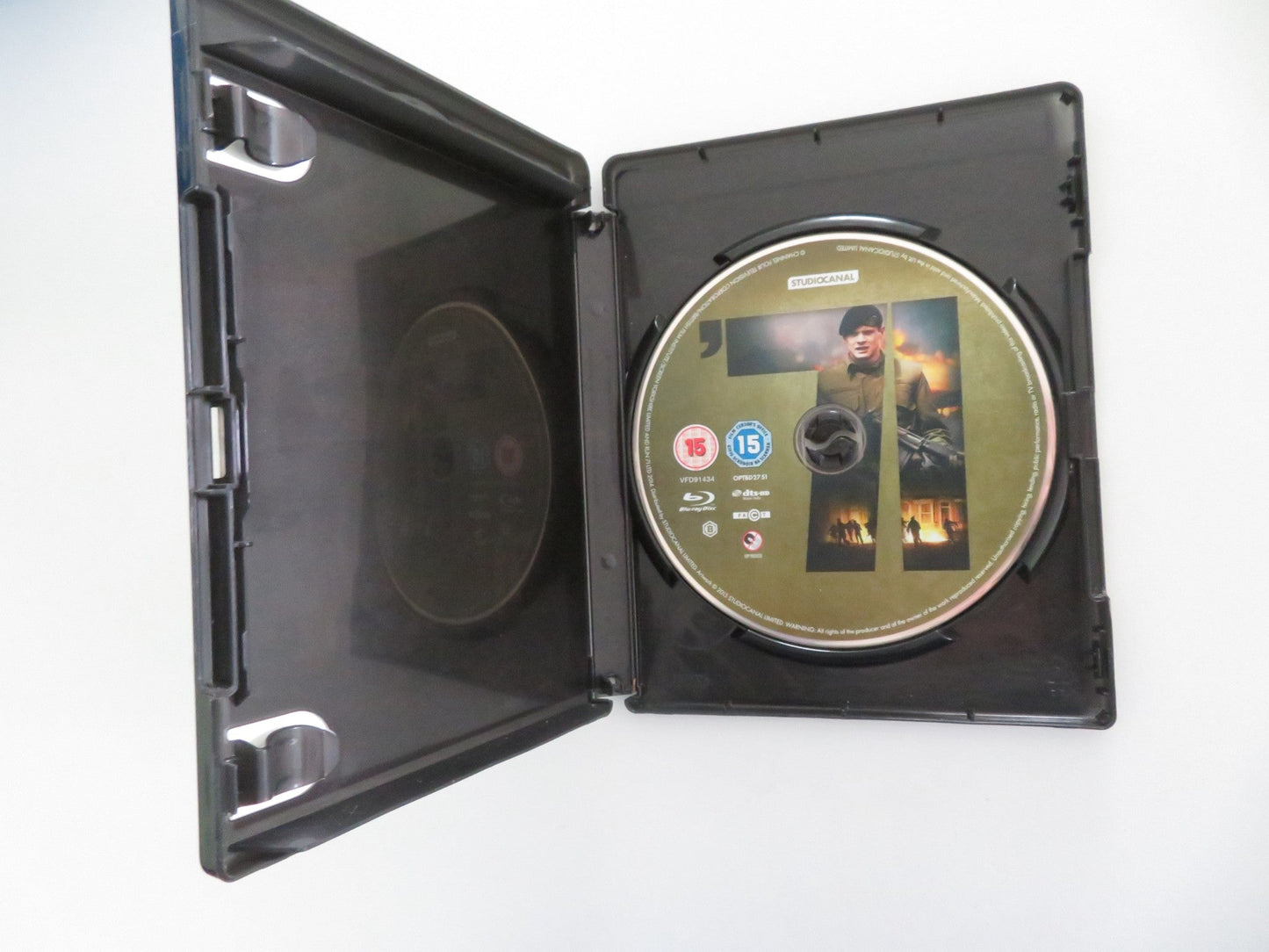 71 (BLU - RAY) JACK O'CONNELL JACK LOWDEN 2014 REGION B Movie posters