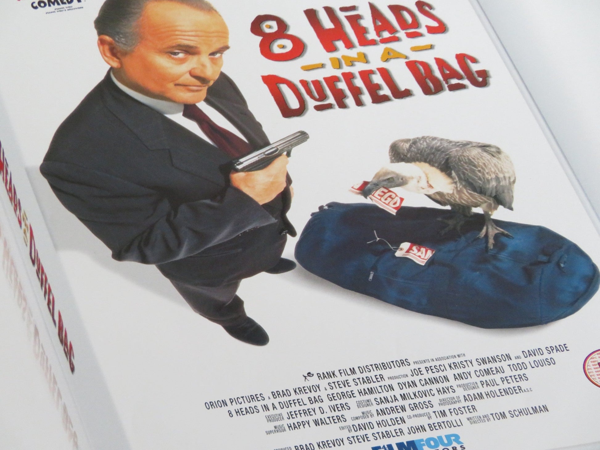 8 HEADS IN A DUFFEL BAG VHS VIDEO POSTER JOE PESCI KRISTY SWANSON 1997 Rendezvous Cinema Movie posters