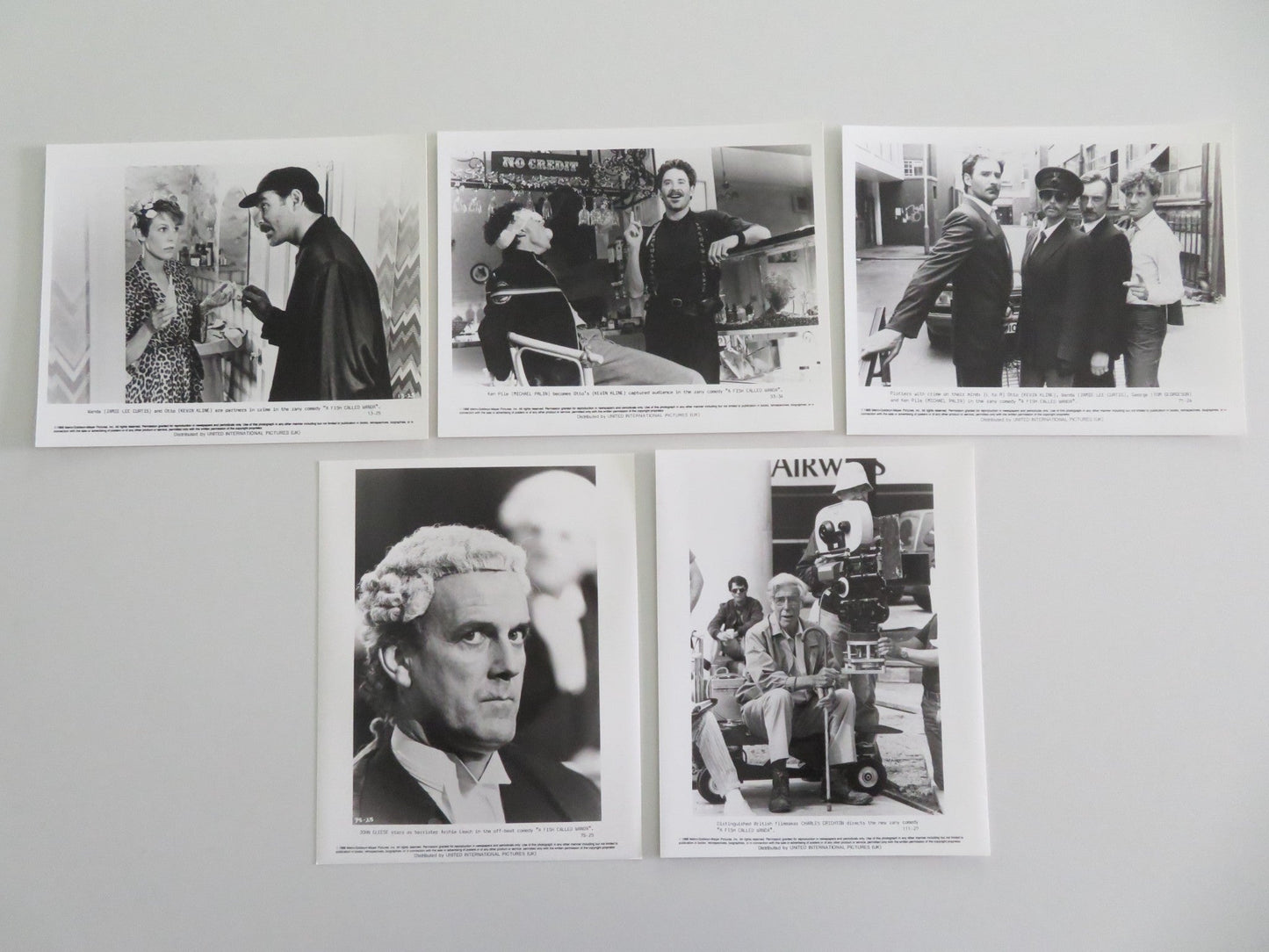A FISH CALLED WANDA - B MOVIE STILL PHOTO LOT OF 5 JOHN CLEESE J LEE CURTIS 1988 Movie posters