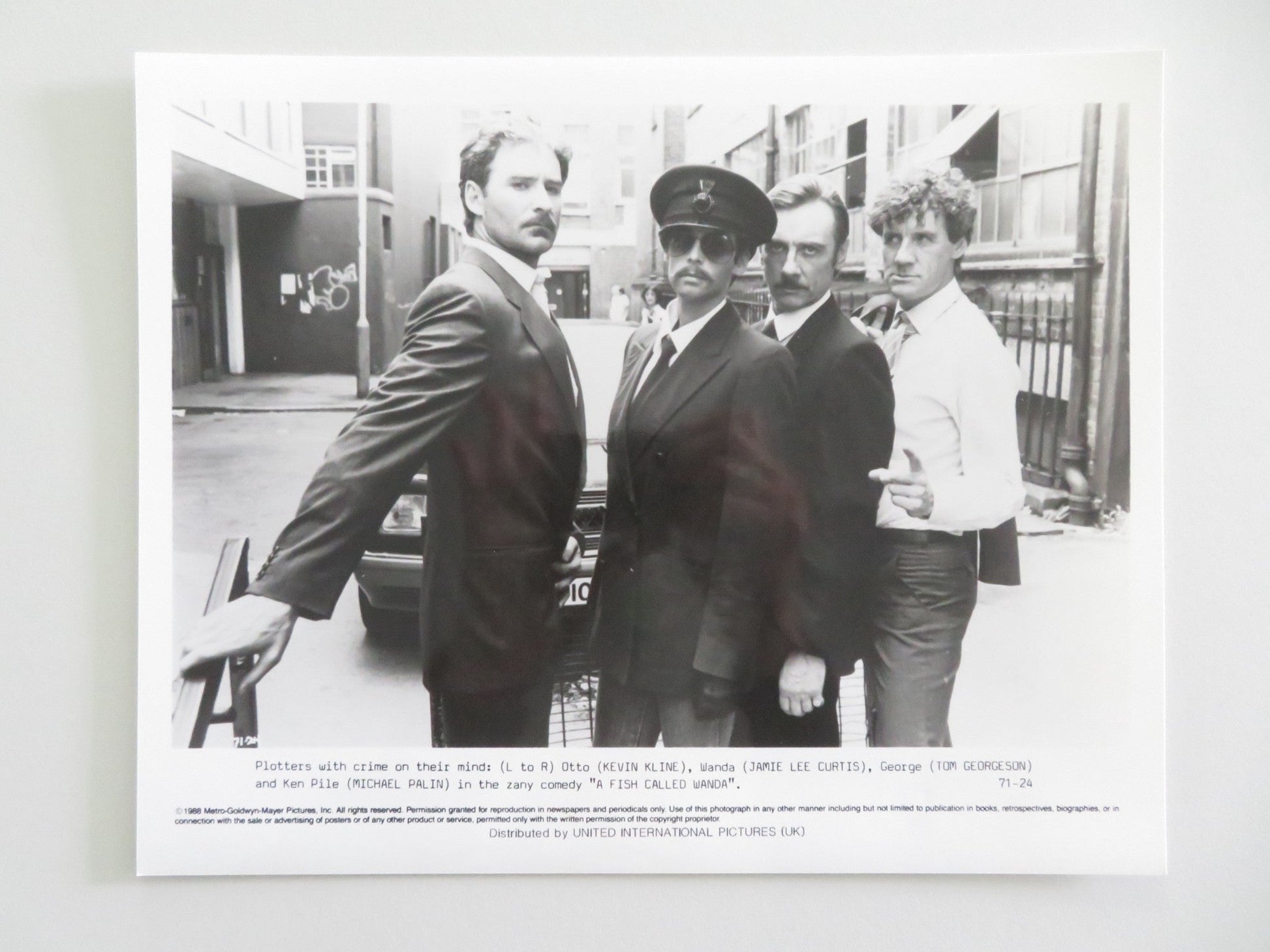 A FISH CALLED WANDA - B MOVIE STILL PHOTO LOT OF 5 JOHN CLEESE J LEE CURTIS 1988 Movie posters