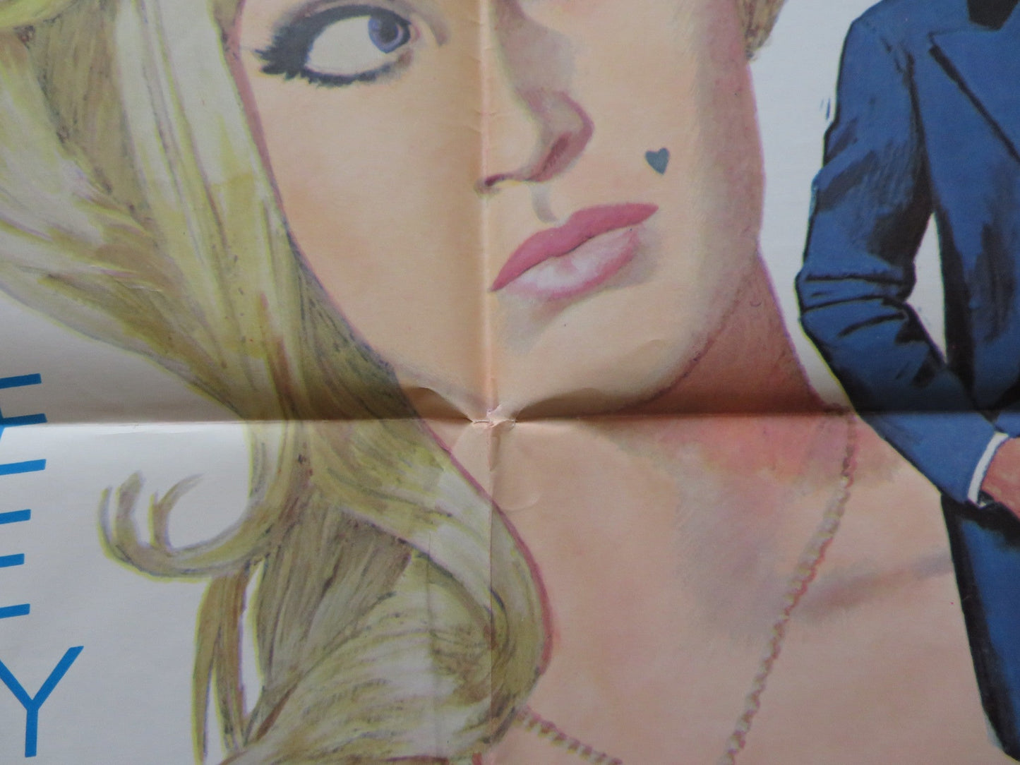 A FLEA IN HER EAR STYLE A FOLDED US ONE SHEET POSTER REX HARRISON R. HARRIS 1968 - Rendezvous Cinema