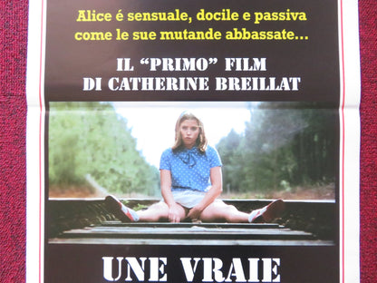A REAL YOUNG GIRL ITALIAN LOCANDINA POSTER CHARLOTTE ALEXANDRA HIRAM KELLER 1976 - Rendezvous Cinema