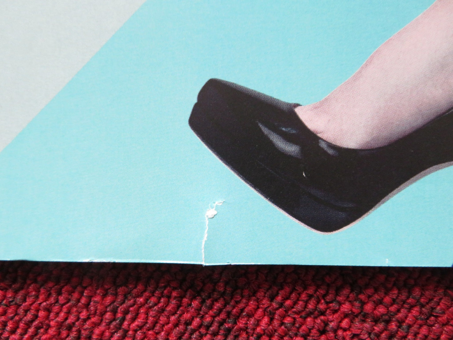 A SIMPLE FAVOUR UK QUAD ROLLED POSTER BLAKE LIVELY ANNA KENDRICK 2018 Rendezvous Cinema Movie posters