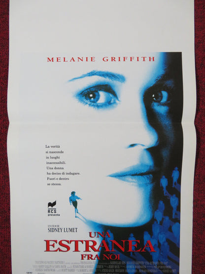 A STRANGER AMONG US ITALIAN LOCANDINA POSTER MELANIE GRIFFITH ERIC THAL 1992 - Rendezvous Cinema