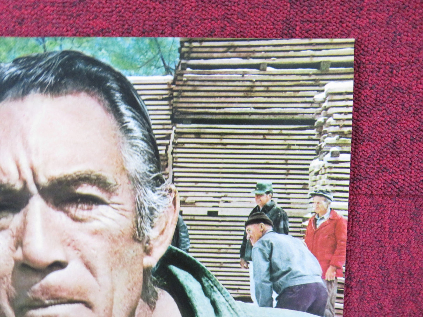 A WALK IN THE SPRING RAIN - D ITALIAN FOTOBUSTA POSTER ANTHONY QUINN 1970 - Rendezvous Cinema