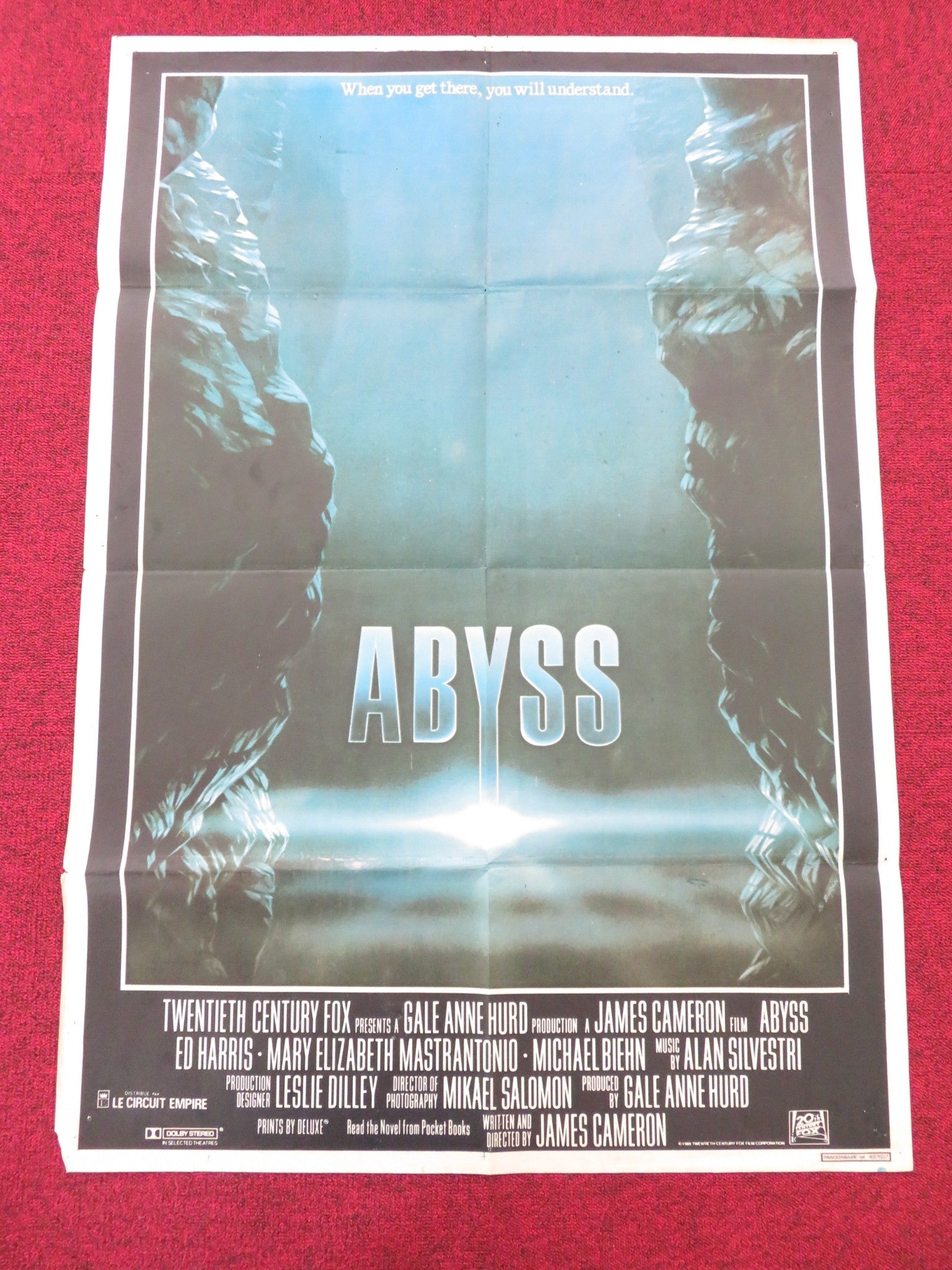 Abyss Lebanese Poster Folded Ed Harris Mary Elizabeth Mastrantonio 1989 Movie posters