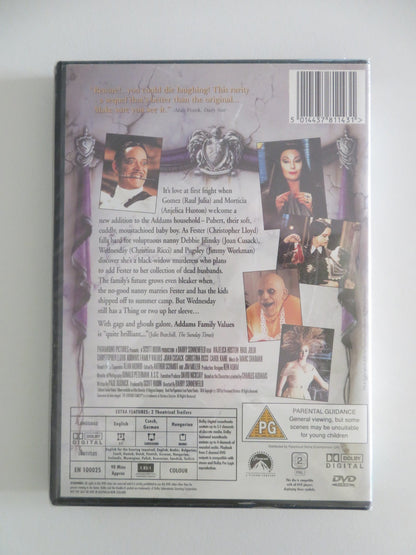 ADDAMS FAMILY VALUES (DVD) ANJELICA HUSTON RAUL JULIA 1993 REGION 2 Movie posters