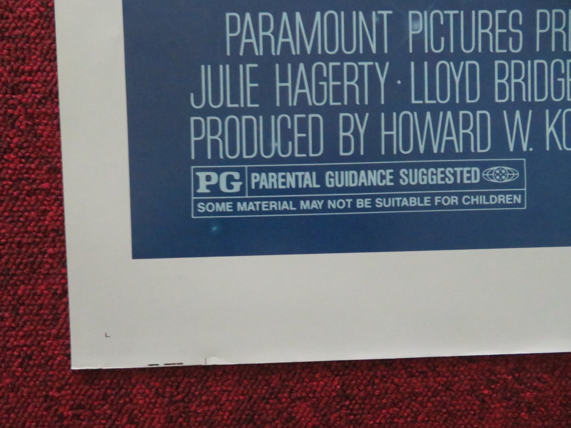 AIRPLANE II THE SEQUEL FOLDED US ONE SHEET POSTER LLOYD BRIDGES P. GRAVES 1982 Movie posters