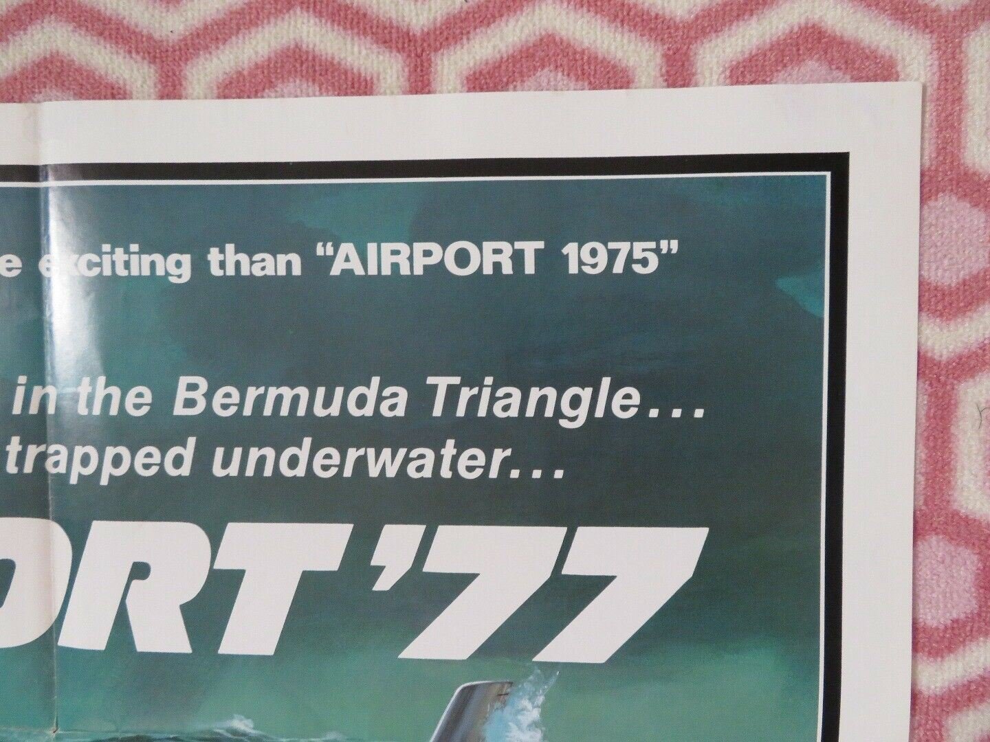 AIRPORT '77 FOLDED US ONE SHEET POSTER JACK LEMMON LEE GRANT BRENDA VACCARO 1977 - Rendezvous Cinema