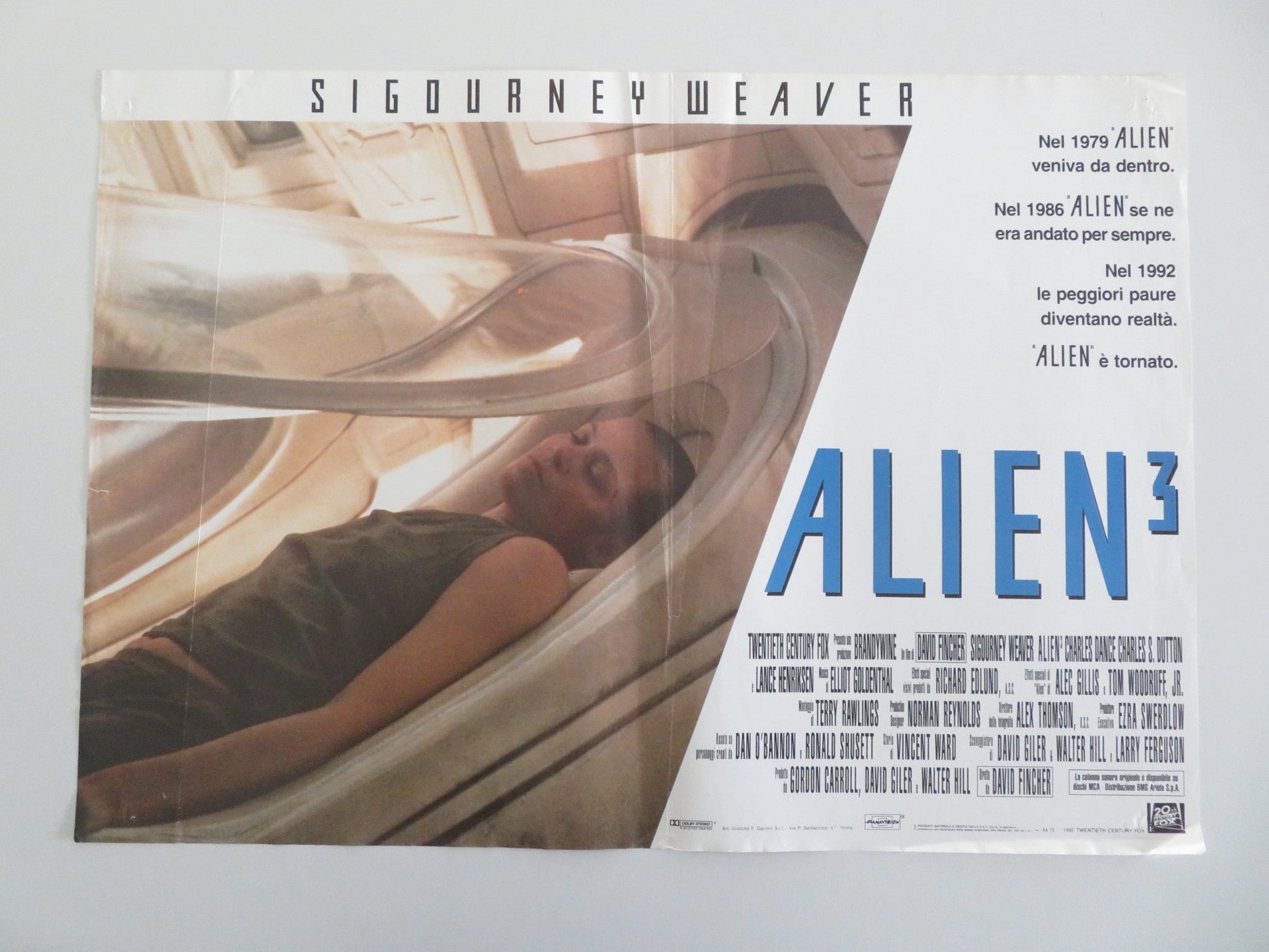 ALIEN 3 ITALIAN FOTOBUSTA POSTER SIGOURNEY WEAVER CHARLES DANCE 1992 Movie posters
